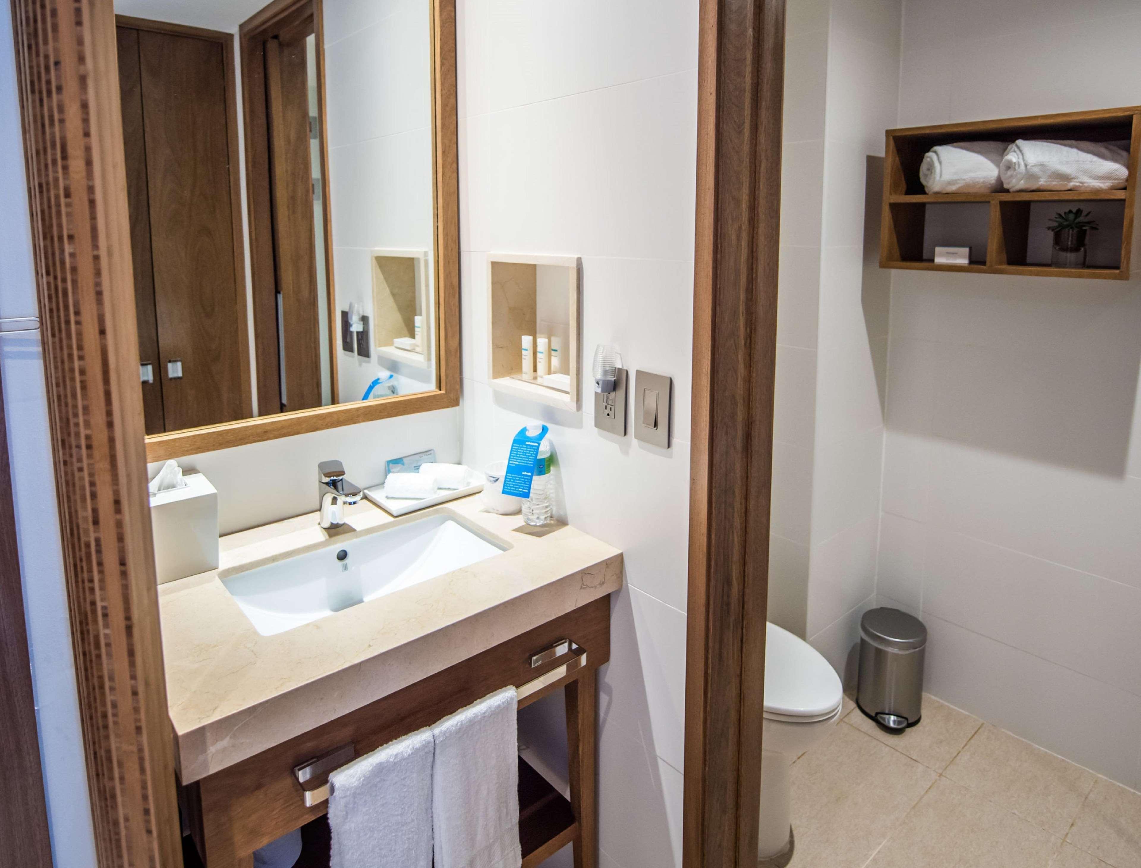 Hampton By Hilton Santo Domingo Airport Hotel Boca Chica Buitenkant foto